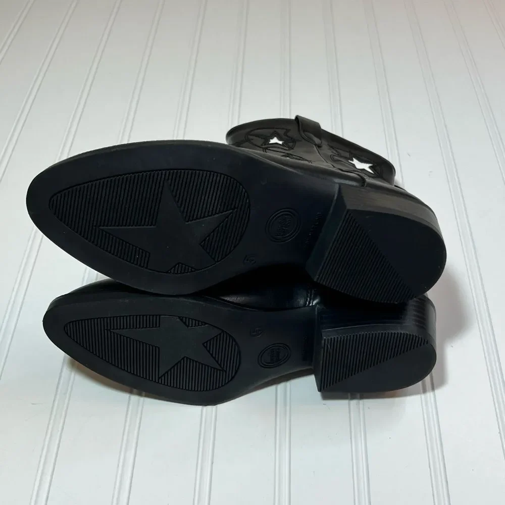 Wonder Nation Kids Black Boots with White Stars Size 5 NWT